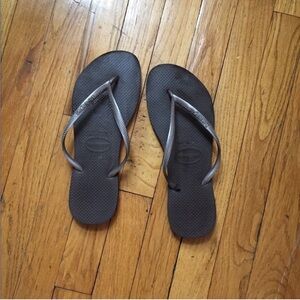 Havaianas Slim Flip Flops in Brown with Metallic Brown Straps